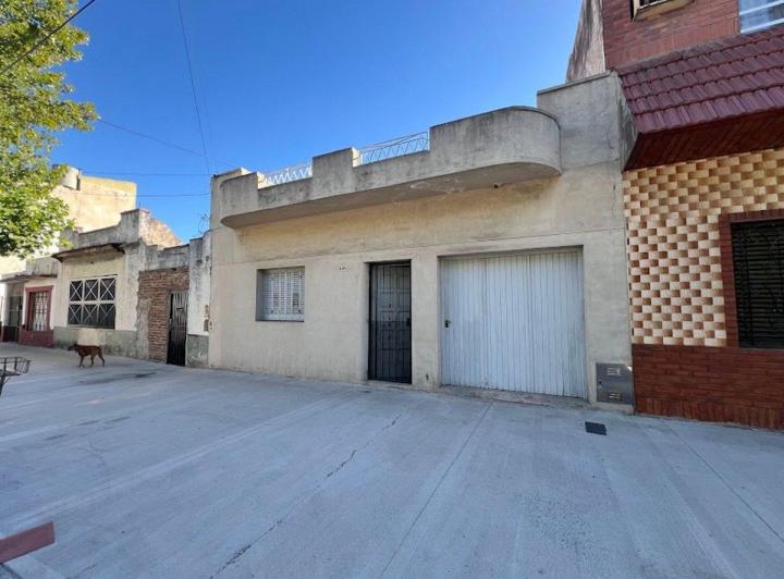Casa · 100m² · 3 Ambientes · 1 Cochera