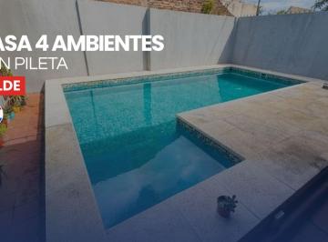 Casa · 252m² · 4 Ambientes · 2 Cocheras · Casa en Venta 4 Ambientes con Pileta / Wilde