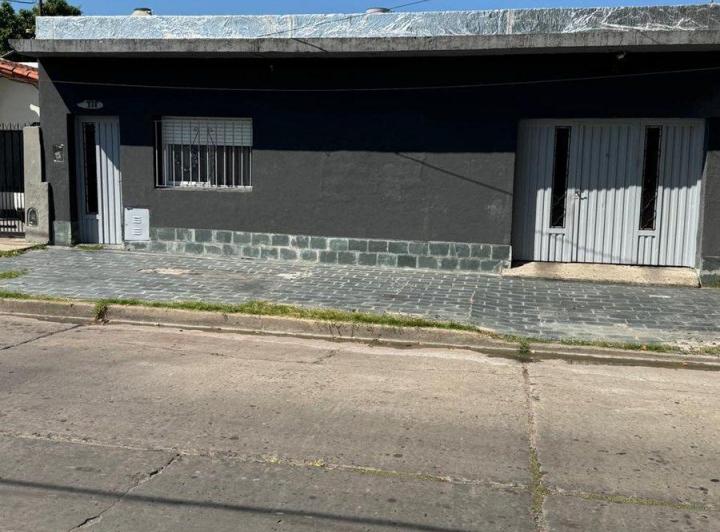 Casa · 176m² · 5 Ambientes · 1 Cochera