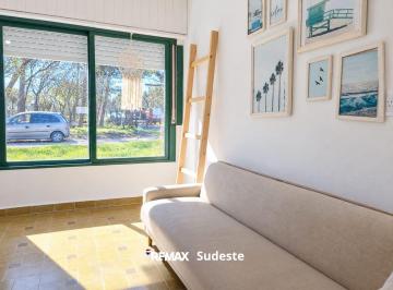 Casa · 163m² · 3 Ambientes · 1 Cochera · Venta Casa Duplex en Pehuenco 3 Dorm.
