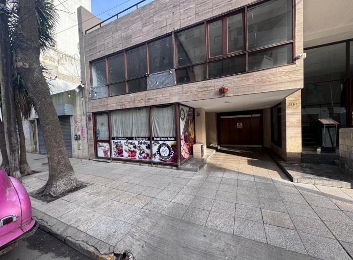Local comercial · 82m²