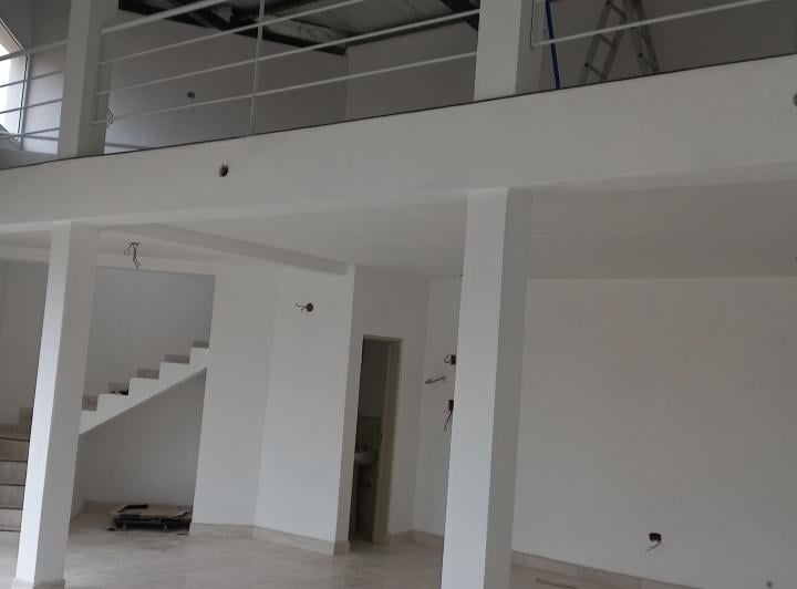 Local comercial · 100m² · 1 Ambiente · 1 Cochera