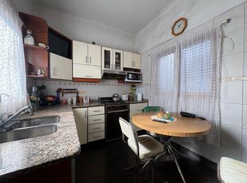 Casa · 380m² · 5 Ambientes · 2 Cocheras · Casa en Venta Limite Almagro Boedo Balvanera