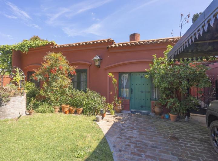 Casa · 152m² · 4 Ambientes · 3 Cocheras