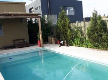 Casa · 250m² · 5 Ambientes · 1 Cochera · Casa en Alq. Temporario en La Comarca, Tigre, G. B. a. Zona Norte