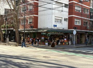 Local comercial · 110m² · 1 Ambiente · Local en Esquina en Villa Crespo