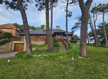 Casa de 6 ambientes, Pinamar · Casa en Venta 250 m² Cubiertos en Pinamar Norte