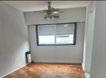 Departamento de 2 ambientes, Vicente López · Departamento en Olivos 1° Piso