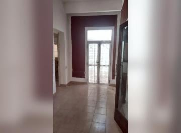 PH · 179m² · 4 Ambientes · 1 Cochera · PH Ideal Para Reciclar en Inmejorable Zona de Flores