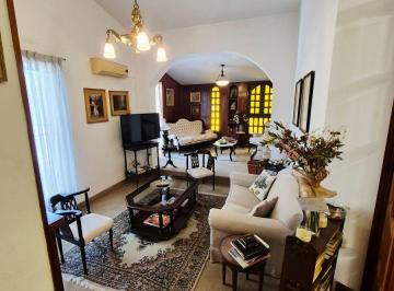 Casa de 13 ambientes, Córdoba · Adm Vende Excelente Casa 3 Dorm. y Dos Baños - Bº Villa Centenario.