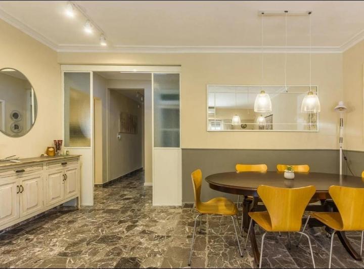 Casa · 118m² · 3 Ambientes · 1 Cochera