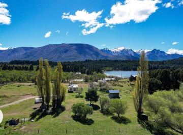 Campo · 390000m² · Campo a La Venta con Costa de Lago