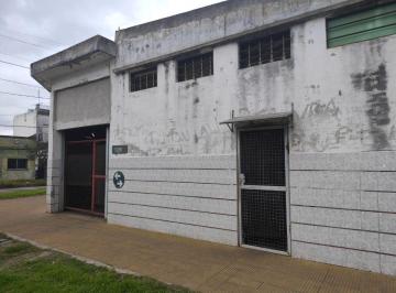 Local comercial de 5 ambientes, Avellaneda · Oportunidad! Dos Locales en Pb, Departamento 3 Ambientes en Pa, Muy Buena Zona Wilde