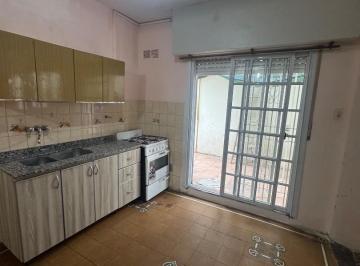 PH · 98m² · 3 Ambientes · PH en Alquiler Sin Expensas Lanus Este