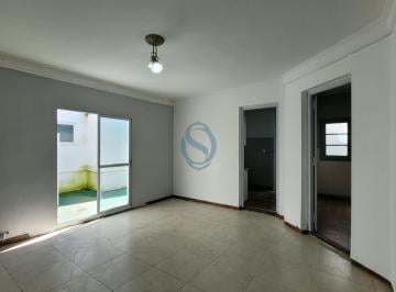PH · 55m² · 3 Ambientes · Venta - PH Tres Ambientes Al Frente con Entrada Independiente - 12 de Octubre 5245