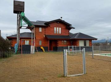 Casa de 10 ambientes, Potrero de Garay · Casa Estilo Log Home en Los Espinillos
