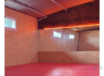 Local comercial · 90m² · Ituzaingo Sur Salon Deportivo en Alquiler Rivadaia 22200 Aserradero