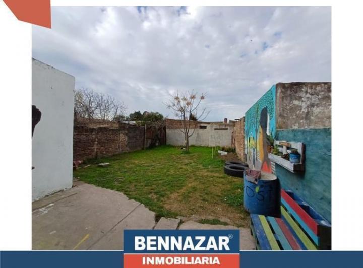 Casa · 70m² · 3 Ambientes · 2 Cocheras