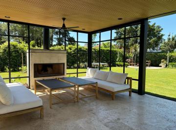 Casa · 240m² · 5 Ambientes · 2 Cocheras · Casa - El Encuentro