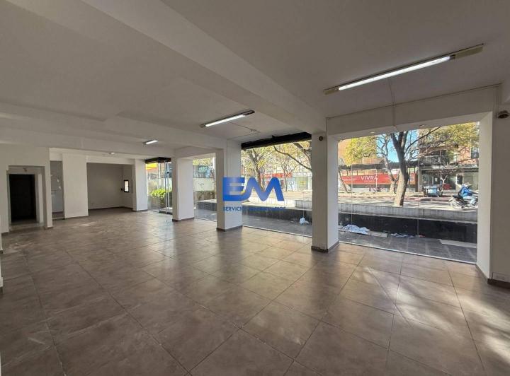 Local comercial · 200m² · 1 Ambiente