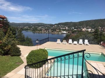 Casa de 16 ambientes, Villa Carlos Paz · Venta: Exclusiva Casa en Villa del Lago, Carlos Paz, Inmejorable Vista y Ubicación.