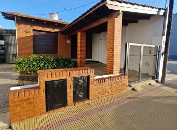 Oficina comercial · 65m² · 2 Dormitorios · 1 Cochera · Oficina Compartida en Alquiler