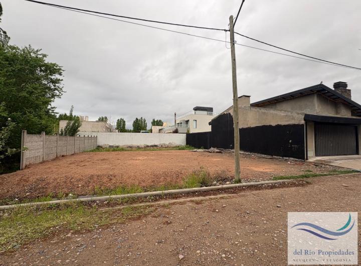 Terreno · 396m²