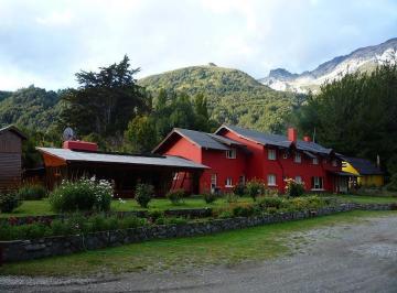 Campo · 3ha · 20 Dormitorios · Hostería y Lodge de Pesca en Venta en Lago Futalaufquen | Parque Nacional Los Alerces, Chubut