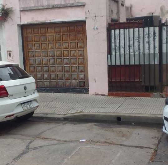 Casa · 140m² · 5 Ambientes · 1 Cochera