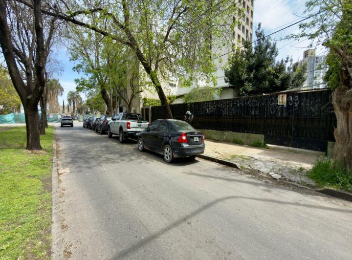 Casa · 300m² · 10 Ambientes · 2 Cocheras