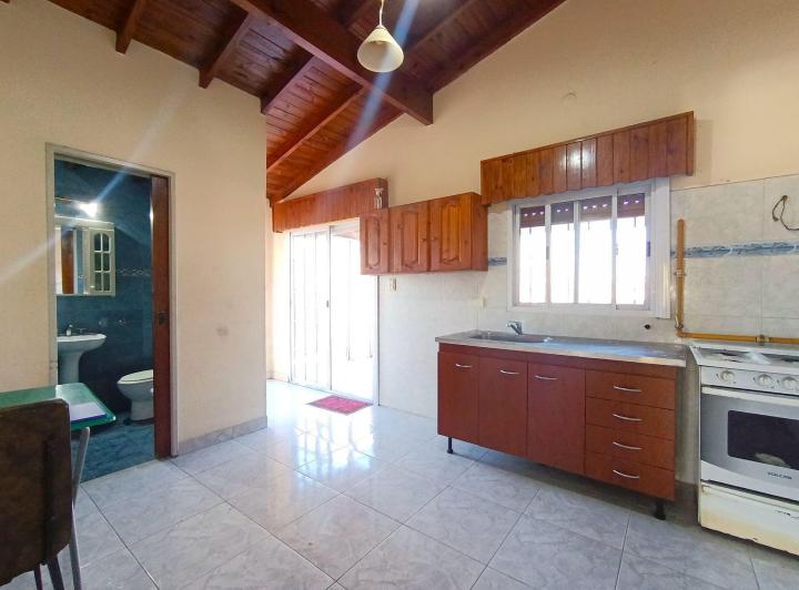 Casa · 177m² · 5 Ambientes · 1 Cochera