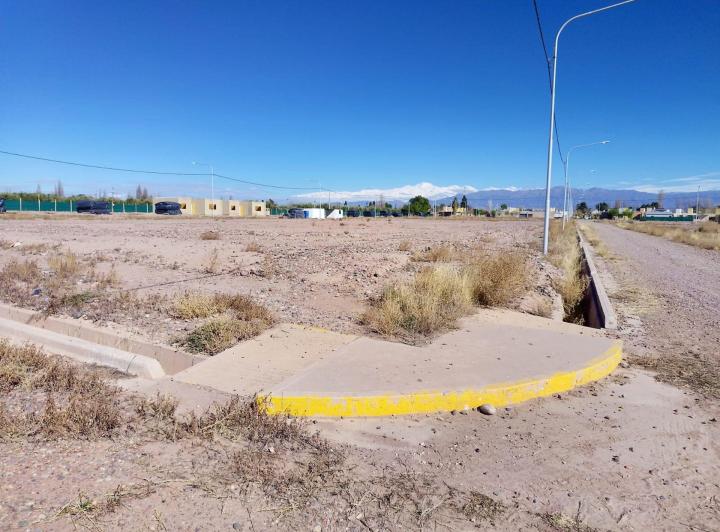 Terreno · 304m²