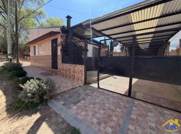 Casa de 3 ambientes, Cosquín · Casa en Venta C/ Cochera en Cosquín
