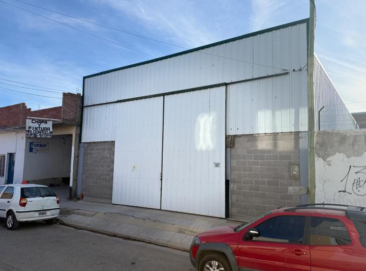 Bodega-Galpón · 300m²