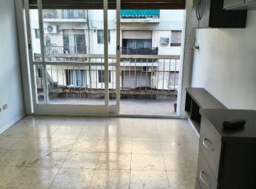 imagen1 · Se Alquila Dpto 3 Amb. Al Frente con Balcon en Floresta