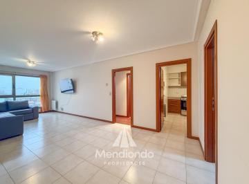 Departamento · 55m² · 2 Ambientes · Depto 2 Amb Moderno Lateral Abierto. Baño en Suite y Toilette. Zona Chauvín.