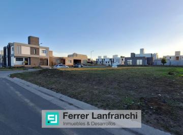 Terreno · 720m² · Terreno en Docta Av