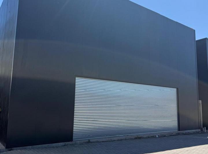 Local comercial · 468m²