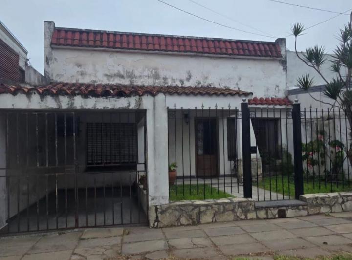 Casa · 155m² · 5 Ambientes · 1 Cochera