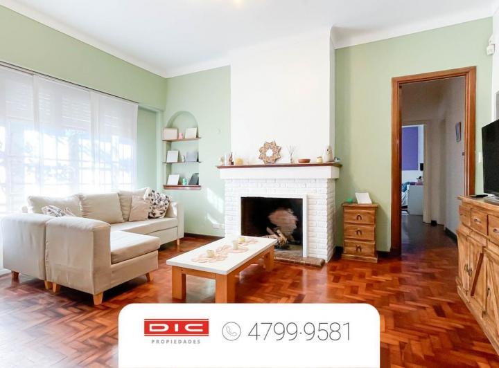 Casa · 180m² · 5 Ambientes · 1 Cochera