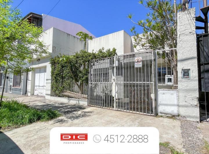Casa · 150m² · 4 Ambientes · 1 Cochera