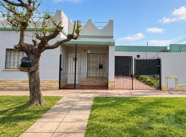 Casa · 157m² · 3 Ambientes · 1 Cochera
