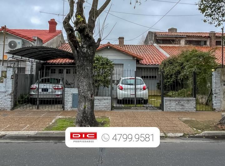 Casa · 70m² · 7 Ambientes · 1 Cochera