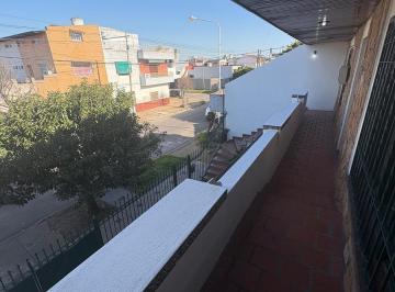 Departamento · 140m² · 3 Ambientes · Departamento en Planta Alta con Terraza