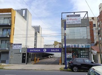 Local comercial · 70m² · 38 Cocheras · Locales - a La Calle - Lomas de Zamora - Oeste, Gran Bs. As. Sur