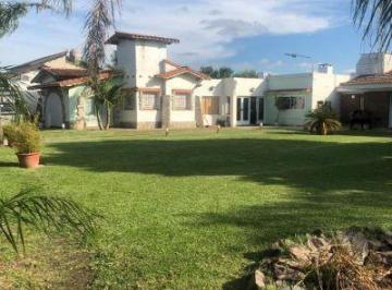 Casa · 168m² · 4 Ambientes · 3 Cocheras · Casa en Venta en Ensenada Punta Lara