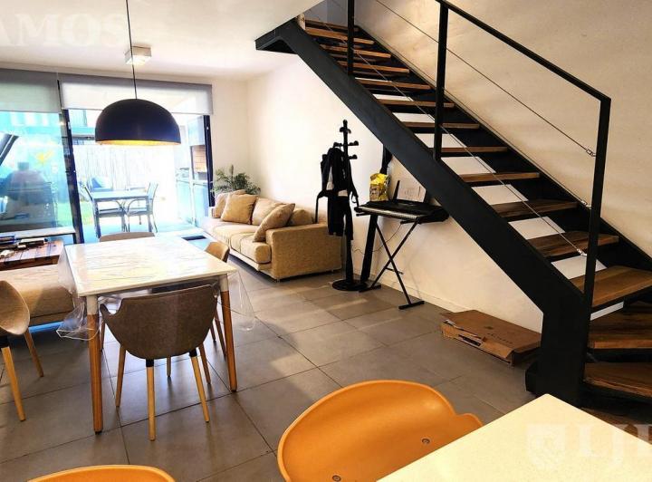 Casa · 135m² · 4 Ambientes · 1 Cochera