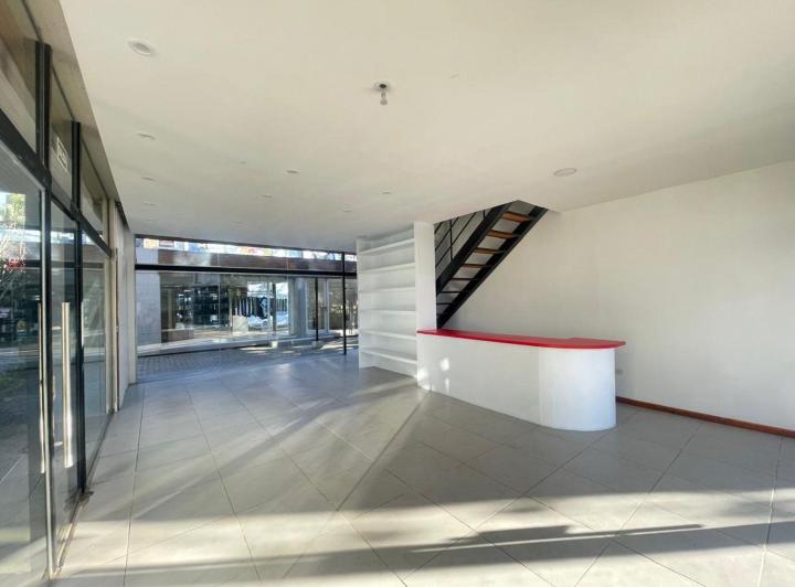 Local comercial · 90m²