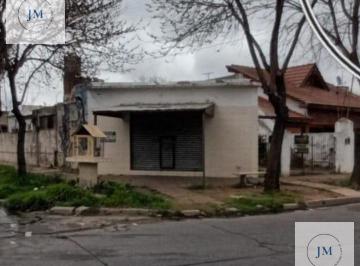 Local comercial · Venta de Local en Amanda Allen y Freud Villa Tessei