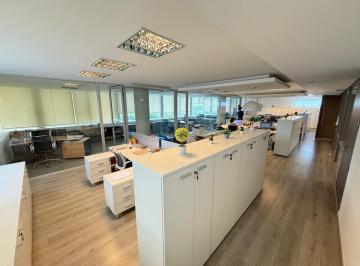 Oficina comercial · 270m² · 2 Cocheras · Alquiler Oficina Libertador 6680 - 270 m². - Piso Alto - con Dos Cocheras Fijas - Nuñez